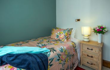 Jasmine Mini Room